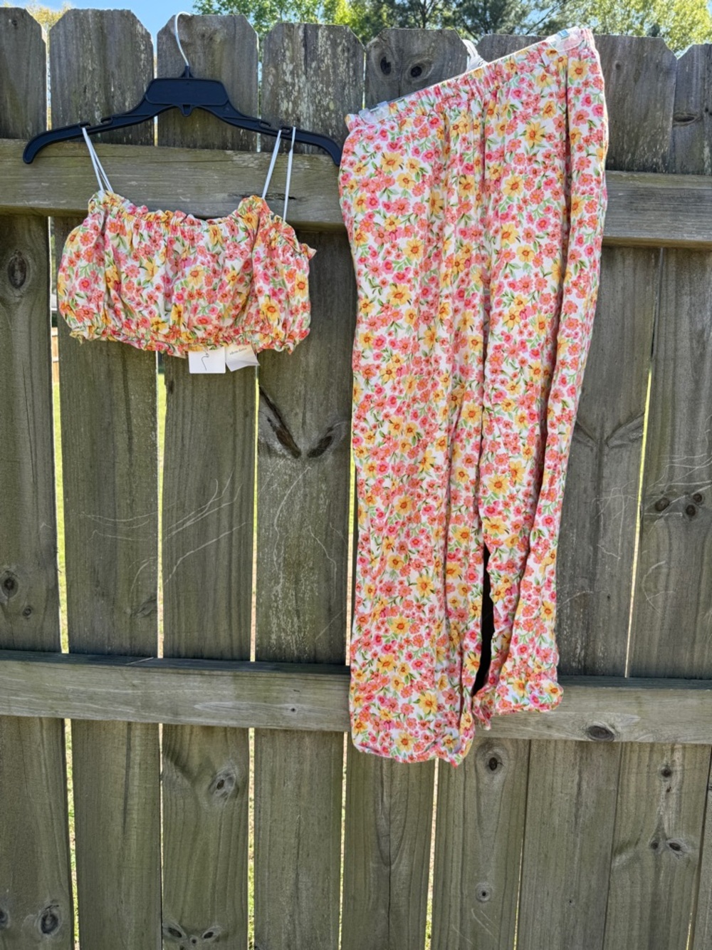 Floral Two-Piece Lounge Set - Pink/Yellow Floral size small